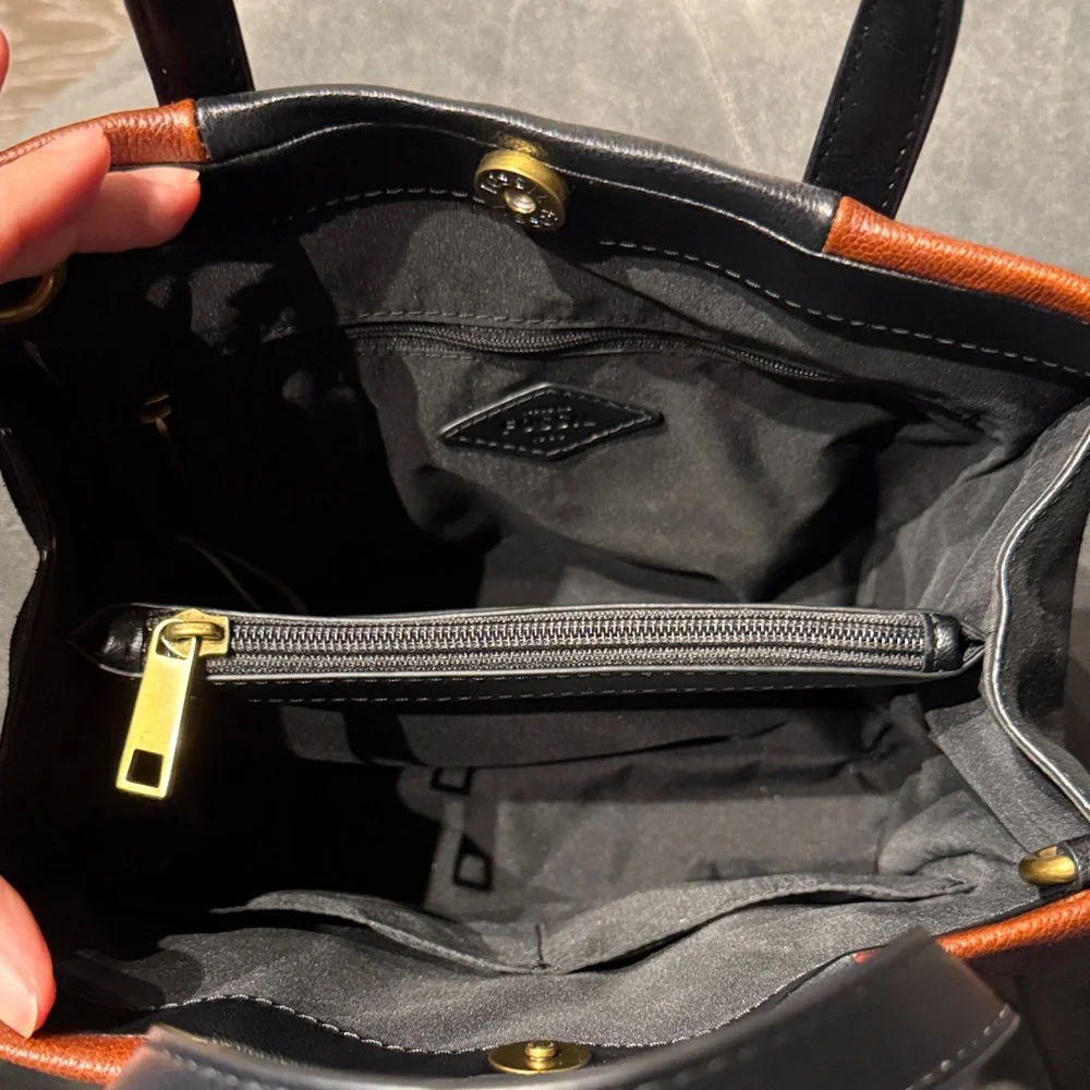 Fossil Two-Tone Black and Brown Leather Tote - Picture 5 of 10